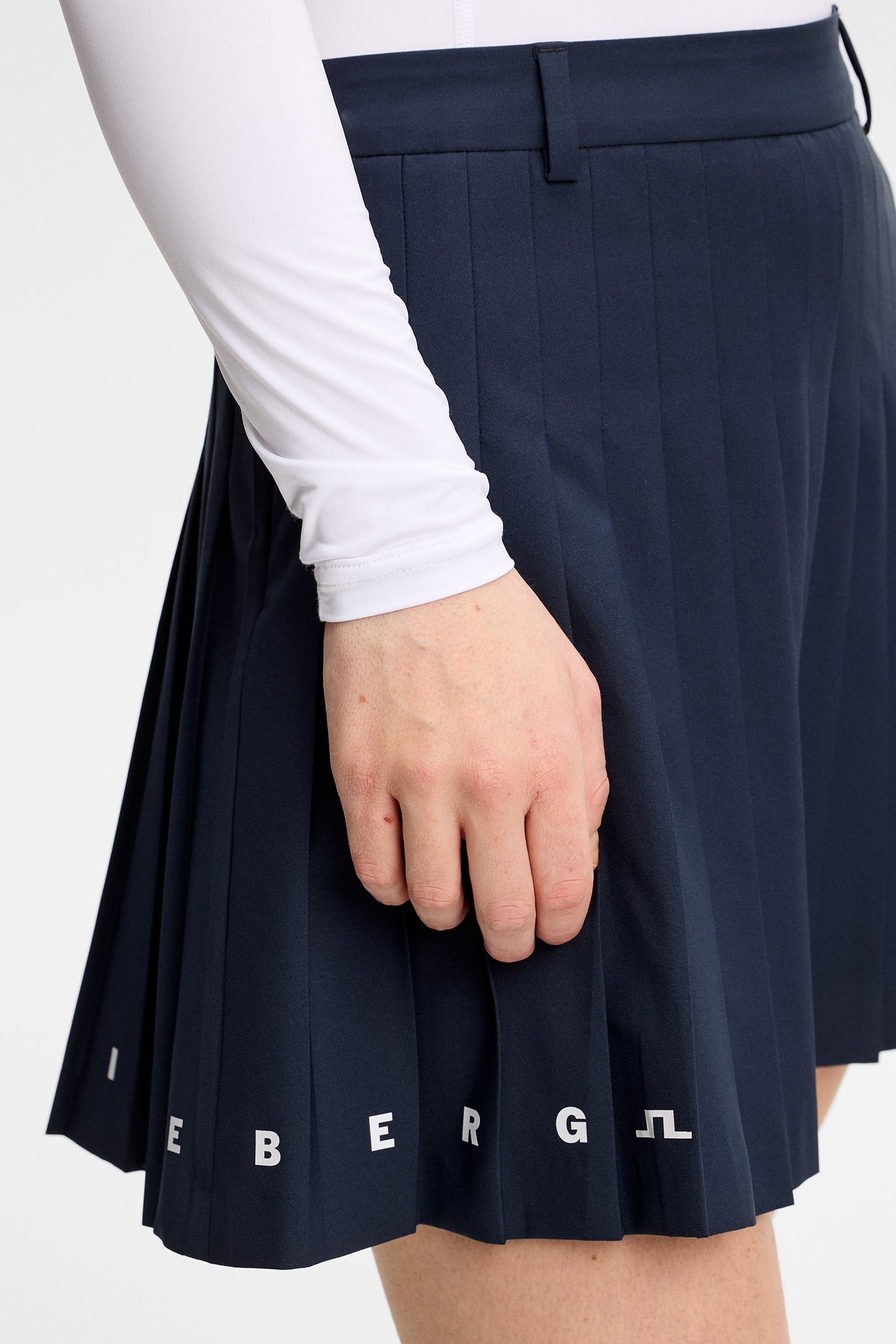 Nadia Rock / Navy