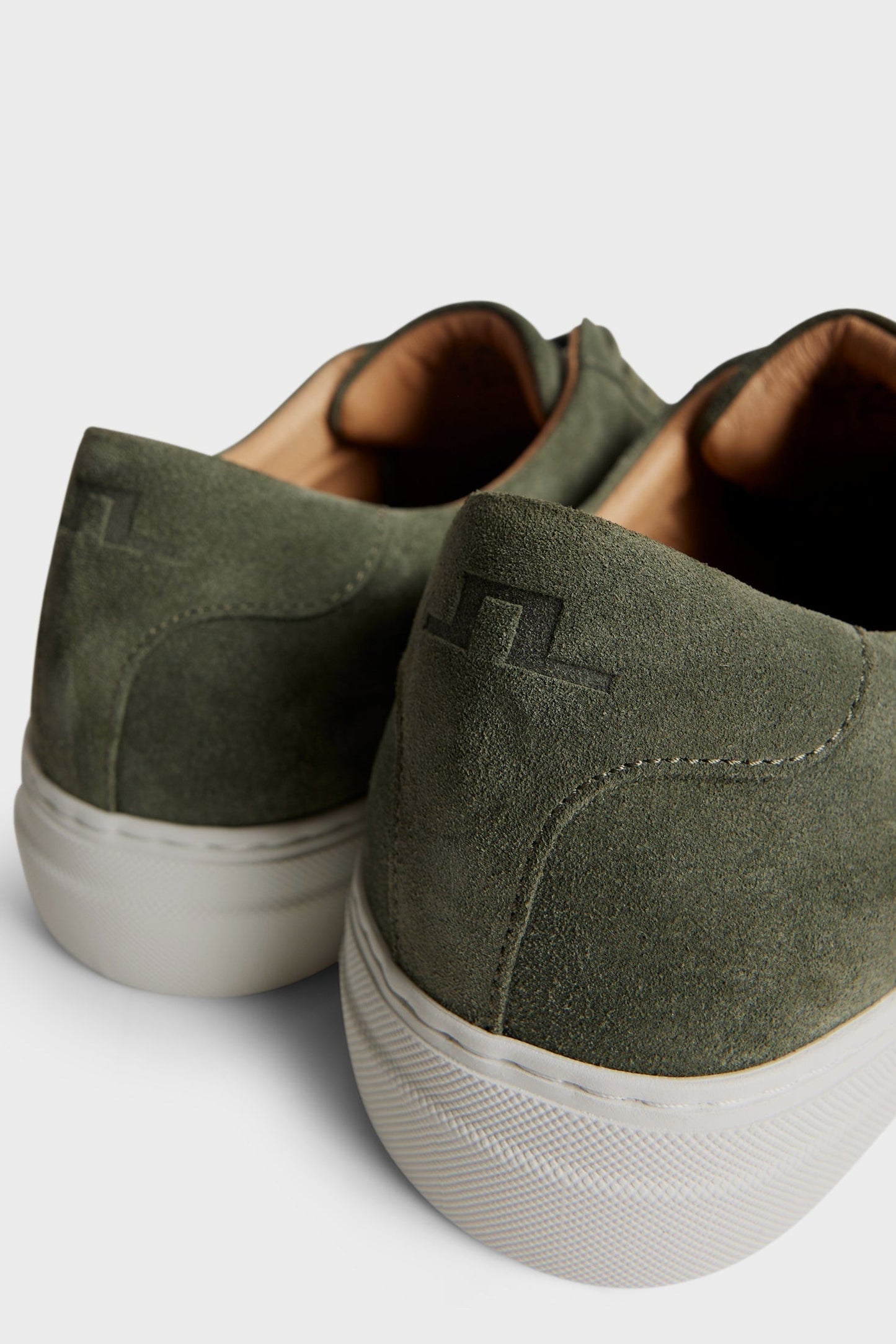 Art Signature Wildleder Sneaker / Kalamata